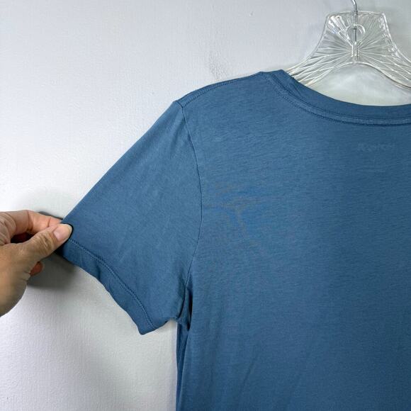 Hurley Hawaii Hibiscus Tropical Flower Graphic Blue T-Shirt Juniors's Size L - Picture 10 of 11